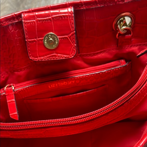 Liz Claiborne Red Crocodile-Embossed Purse/Tote Bag - Picture 4 of 12